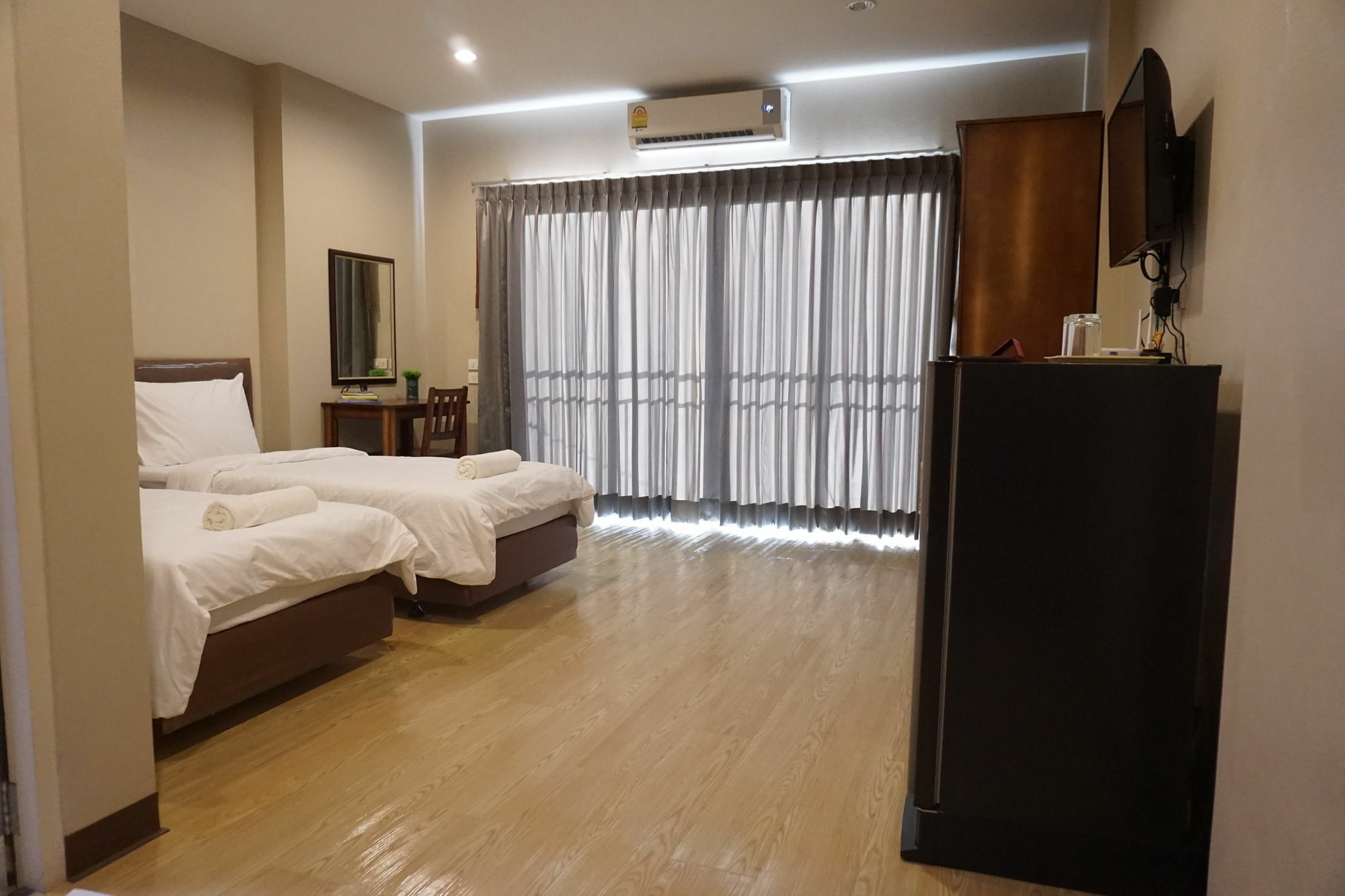 Chompu Nakarin Apartment Trang Exteriör bild