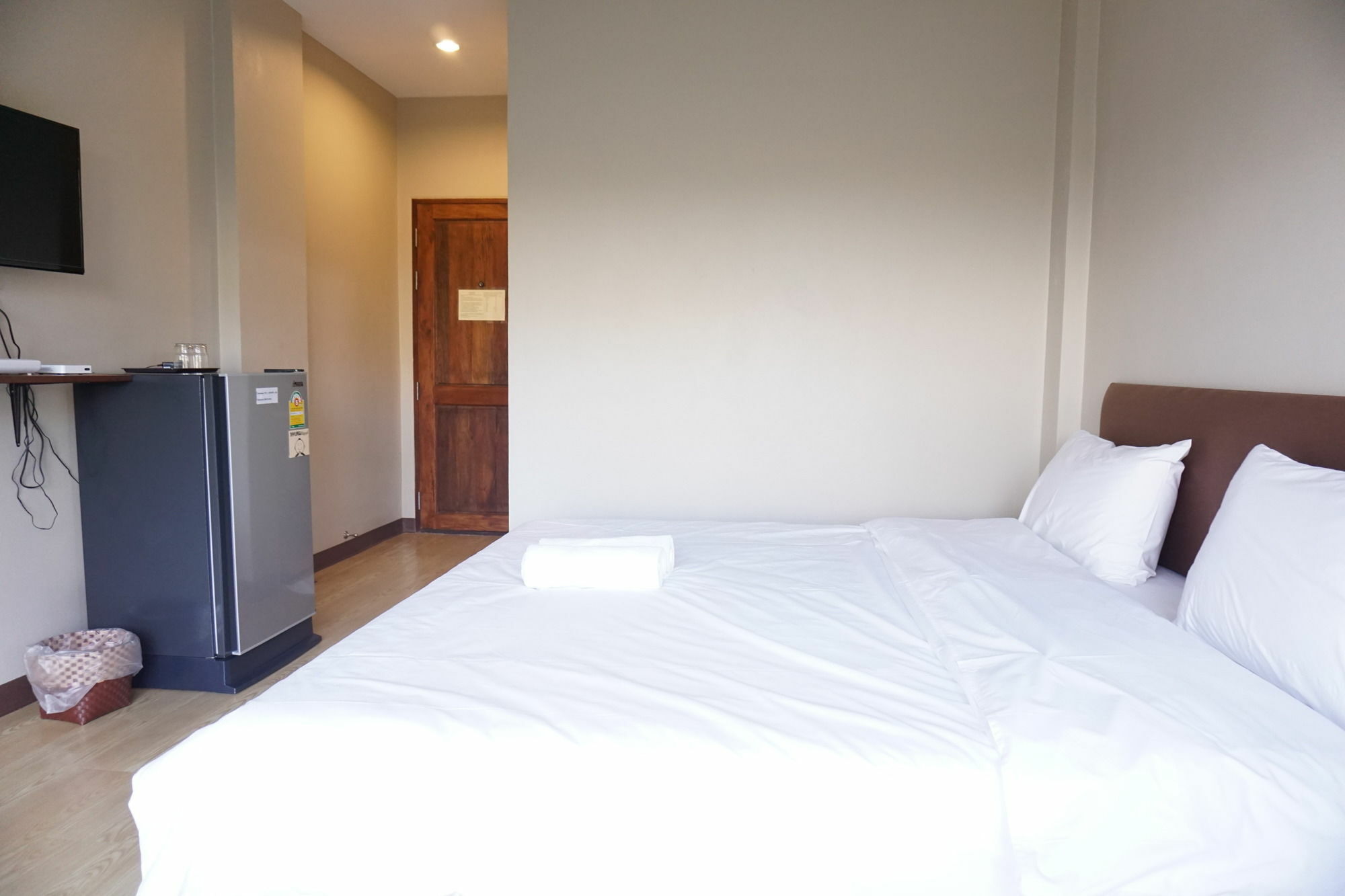 Chompu Nakarin Apartment Trang Exteriör bild